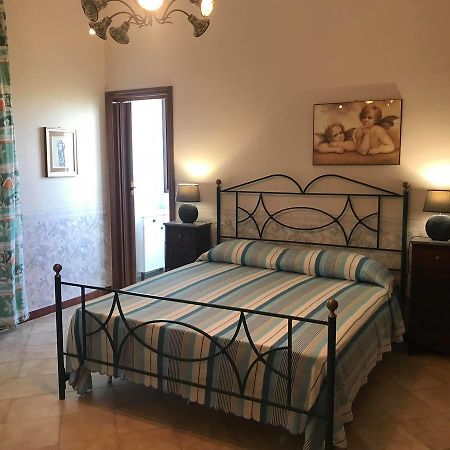 Villa Milici Campobello di Licata Luaran gambar